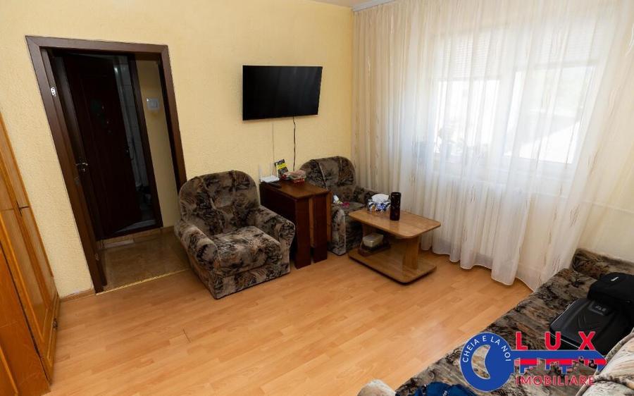 ID 3608 Apartament 3 camere de vanzare *Str. I.L.Caragiale - 12