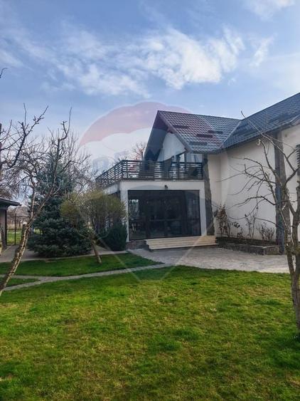 Casă / Vilă cu 6 camere de vânzare în zona Ultracentral - 3