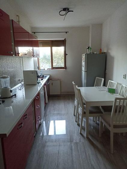 Inchiriez apartament - 4