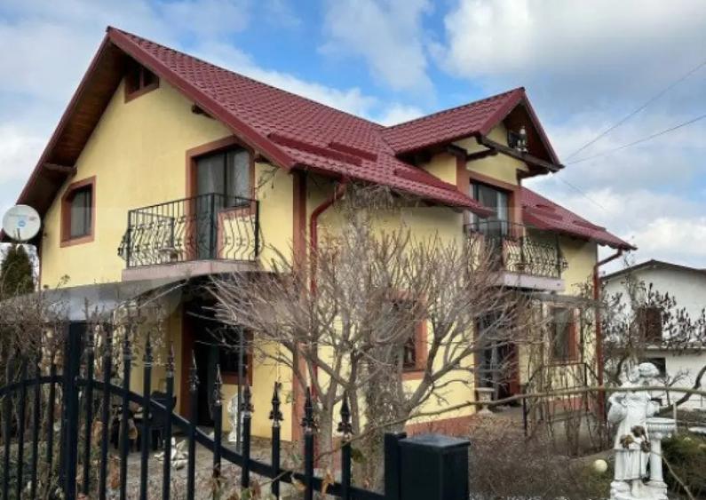 Casa individuala, 200 mp, 600 teren, in Falticeni - 1