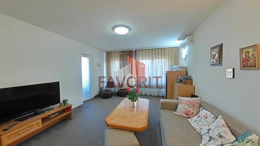 Apartament 2 camere în vilă regim P+2 | centrala proprie | mobilat | - 1