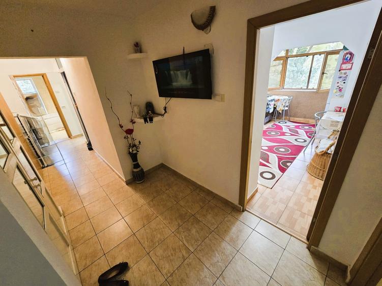 Apartament 3 camere cu BALCON - CARTIER E3 - 8