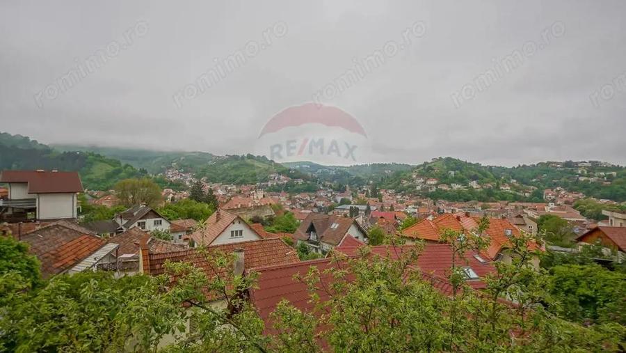 Casa / Vila cu 5 camere de vanzare in zona Schei, Cotun 9 - 1