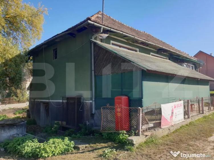 De inchiriat magazin alimentar, central 100 mp,parter, sat C - 4