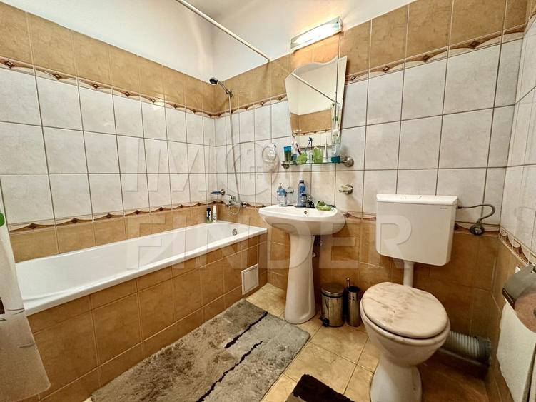 Apartament spațios cu 3 camere,  central, lumină naturală, parcare subterana - 8