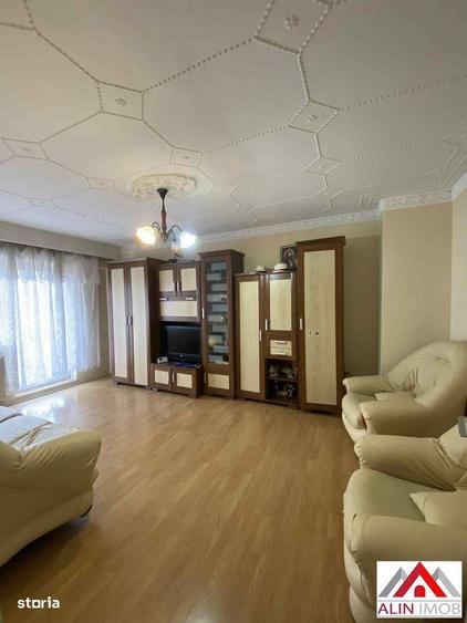 Ap.2 camere,Carpati 2 - 3