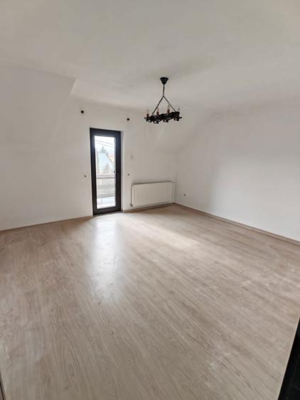 Inchiriez Casa P+E, 3 camere Cristesti zona Materom - 3