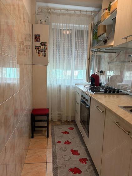 Vand apartament cu 2 camere in zona pia?a mica - 10
