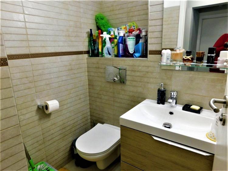 Apartament cu 3 camere decomandate, confort I, 67 mp, etajul 2, superfinisat, mobilat si utilat, cu - 4