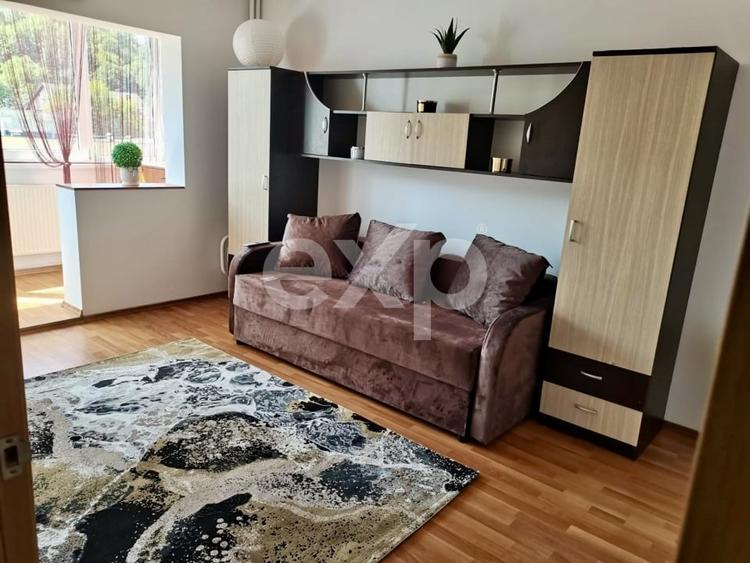 Garsonieră de închiriat – Zona Griviței, Brașov | 360 €/lună - 1