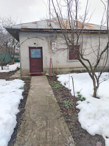 Teren 571 mp + casă din cărămidă – zonă ultracentrală, toate utilitățile - 3