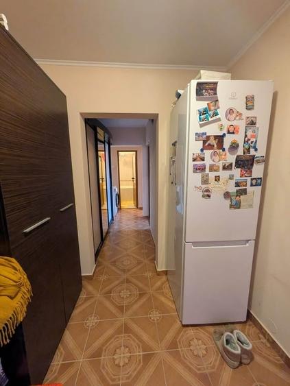 Apartament cu 3 camere decomandat, zona Alexandru cel Bun - 1