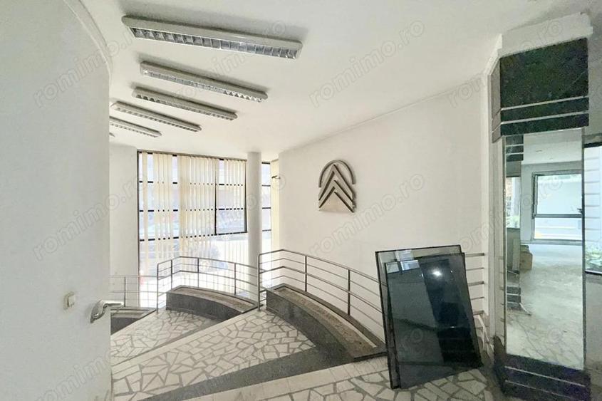 Spa?iu Bucure?ti, zona Universitate, pretabil comercial/birouri - 1