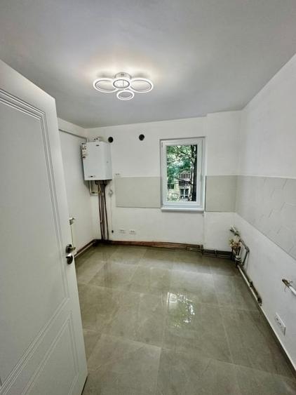 PODU ROS - CANTEMIR - 3 CAMERE 67MP ETAJ 1 - RENOVAT - FARA RISC SEISMIC - LIBER - 6