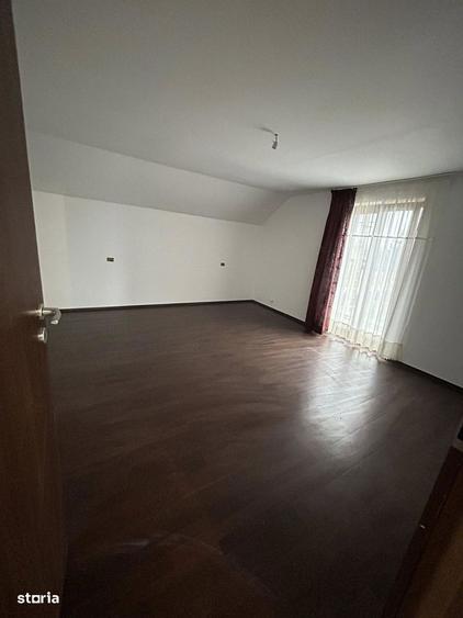 De vanzare casa ?i teren, suprafata teren de 1090mp, P+E - 10