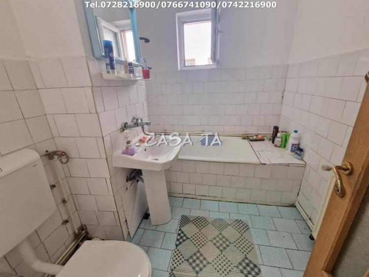 Apartament 4 camere, situat in Targu Jiu, Str. 22 Decembrie 1989 - 14