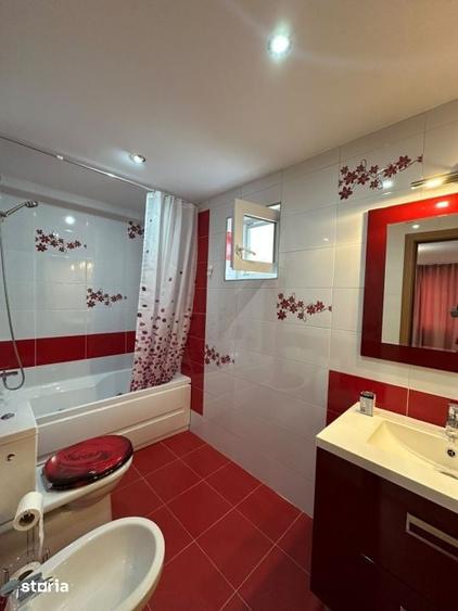 Apartament cu 4 camere în Republicii