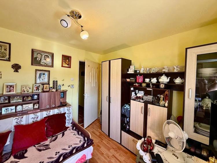 Apartament cu 2 camere decomandat în Micro 15