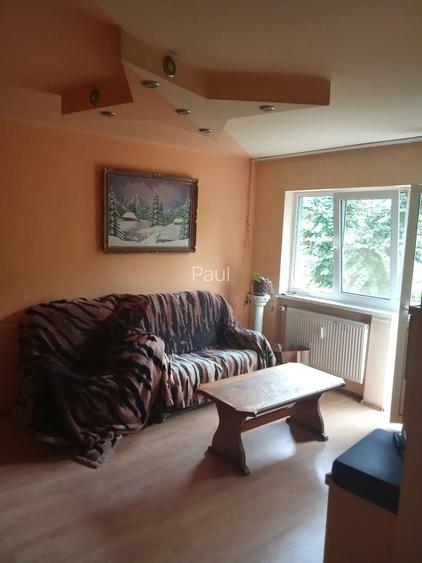 Vand apartament cu 2 camere in zona gari