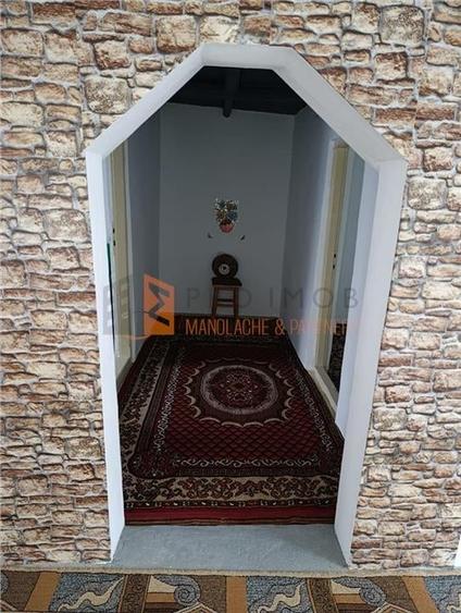 Casă individuală cu 4 camere cu Teren 600 Mp în Sărata-Monteoru