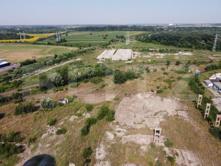 Teren Construcții intravilan de 28760 mp, în Titu