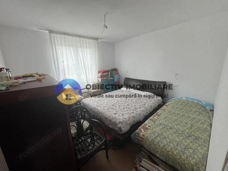 Casă cu 4 camere cu Teren 1800 Mp în Grumăzești