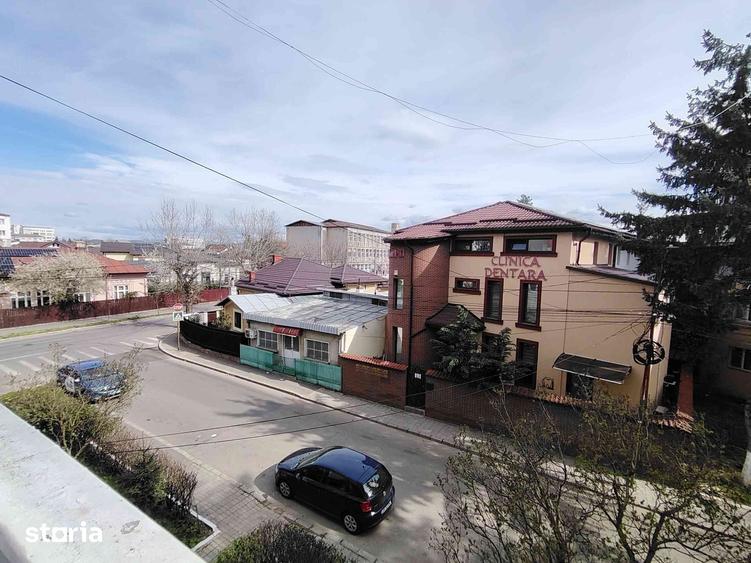 Apartament cu 2 camere în Micro 9