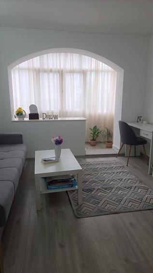 Apartament cu 2 camere decomandat în Unirii