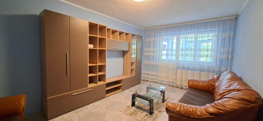 Apartament cu 2 camere în Micro 18