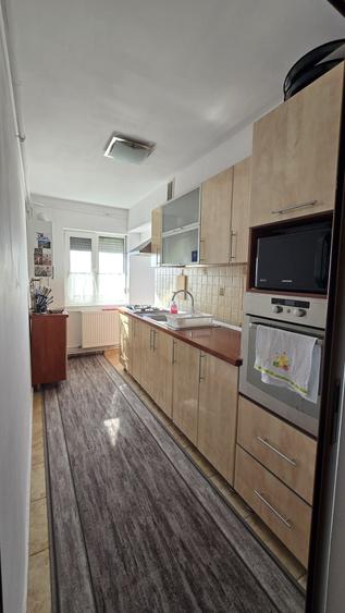 Apartament cu 2 camere decomandat în Exterior Vest