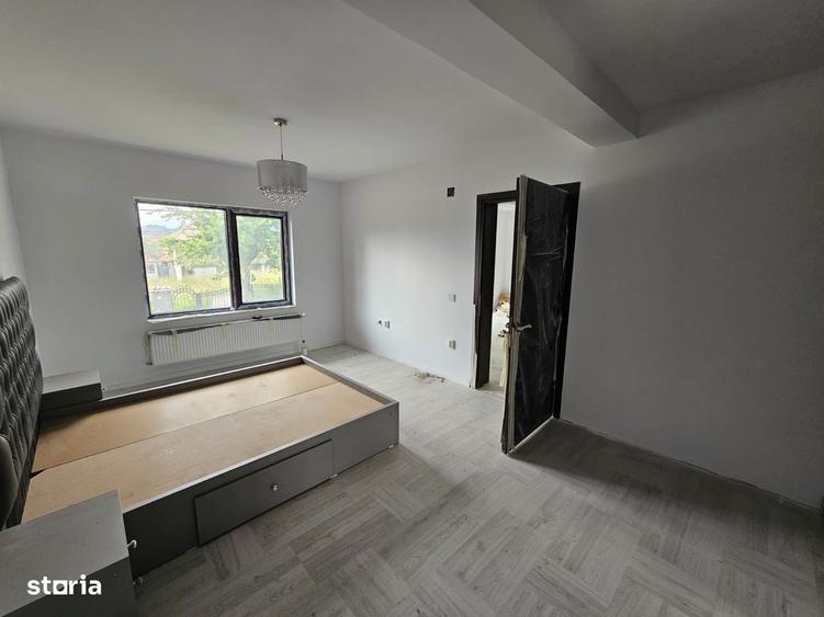 Casă cu 4 camere în Câmpulung Muscel