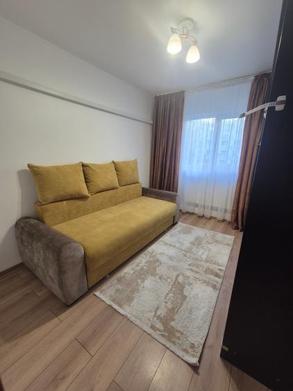 Apartament cu 3 camere decomandat în Mărgeanului
