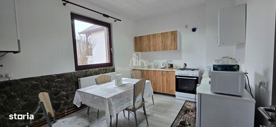 Casă cu 2 camere decomandat în Angofa