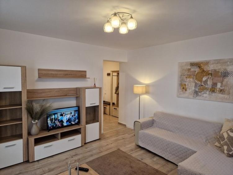 Inchiriez Apartament 2 camere Militari - 7