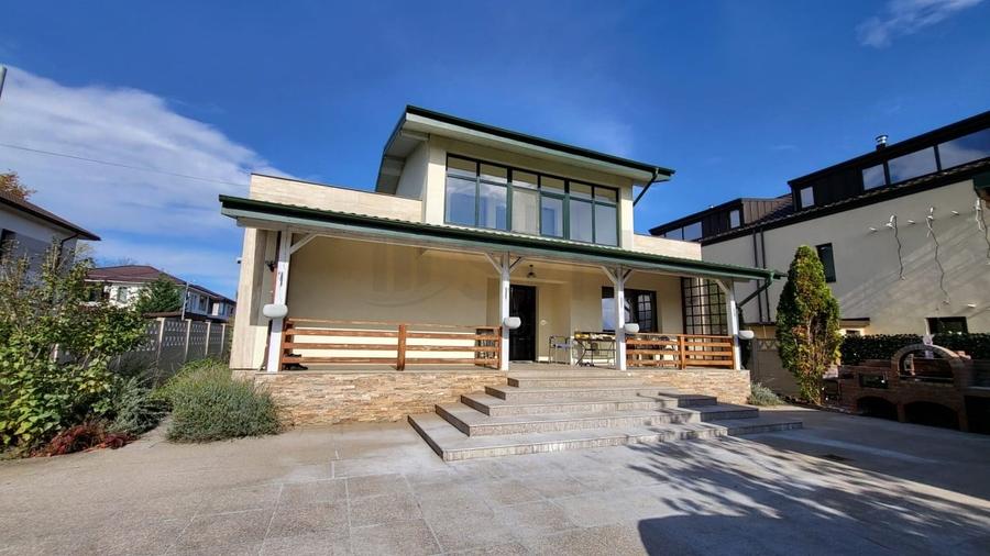 REV2005300 Casa - Otopeni - Mc Donalds - 1