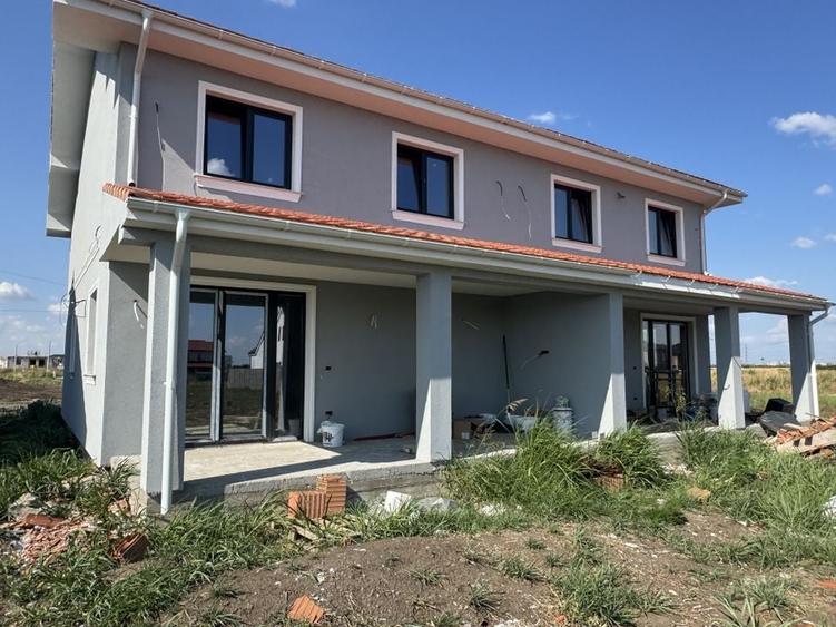 Sacalaz, 1/2 Duplex P+M, 4 Camere,2 Bai,Terasa Acoperita - 4