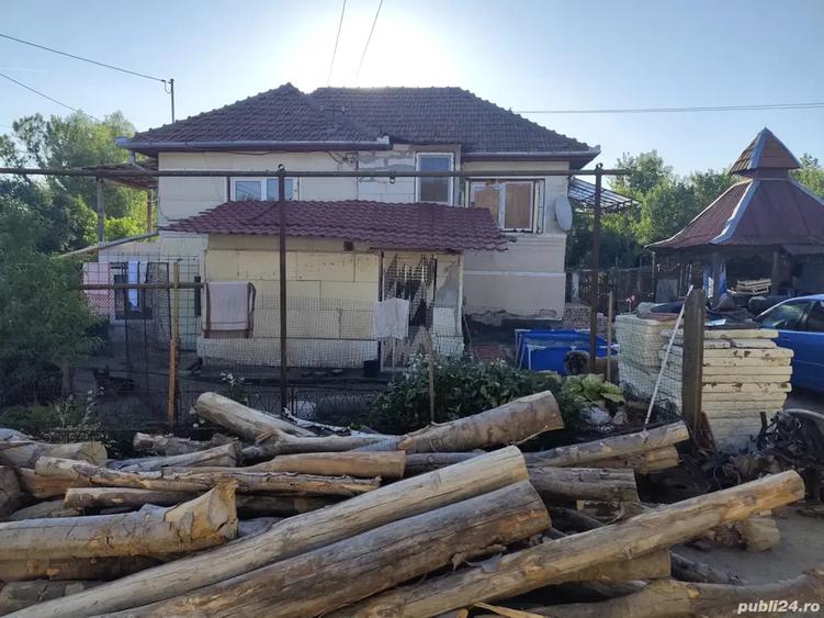 Casa ?i gradina de vanzare in Silva?u de Jos Hunedoara. Rog citi?i descrierea completa a anuntului ! - 1