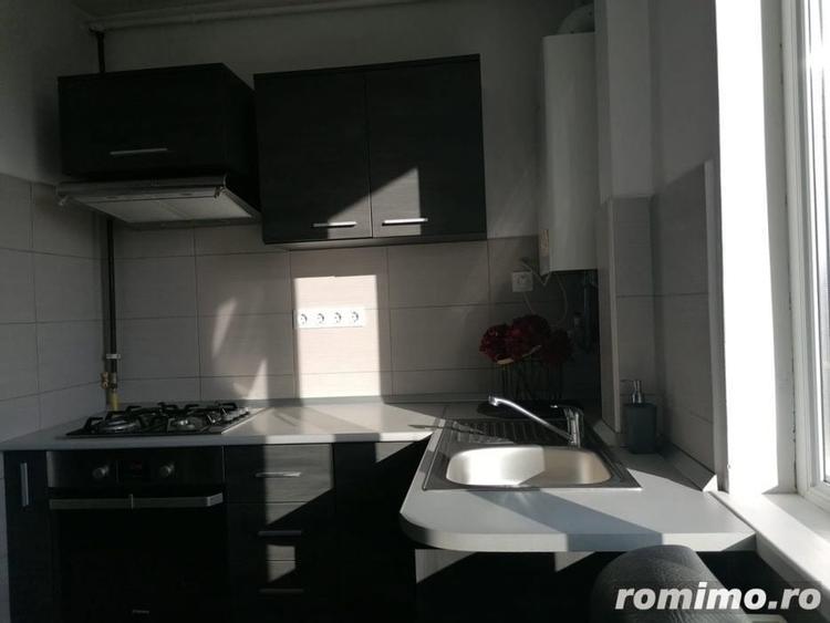 2 camere decomandat 1 Decembrie 1918 - 1