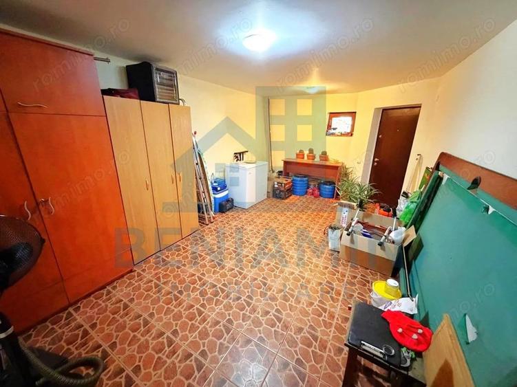 Casa P+M-Zona Hanul Doctorului-Teren 500mp-Toate Utilitatile-2010 - 8