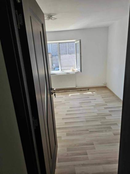 Casa 3 camere - Palazu Mare - 600 euro/luna (Cod E2) - 5