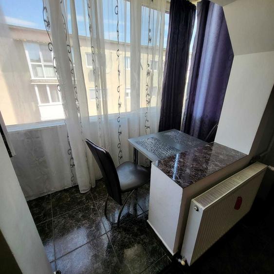 Proprietar inchiriez ap 1 camera cu AC langa Universitatea V. Goldis - 2