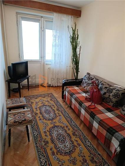 Apartament 3 camere cf 1 decomandat zona Crang - 2