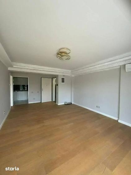 Apartament cu 4 camere în Centrul Civic