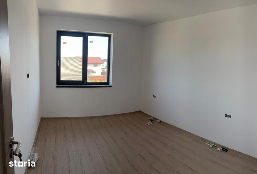 Casă cu 4 camere decomandat cu Teren 220 Mp în Tărlungeni