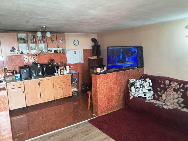 Casă și teren Polovragi - 8