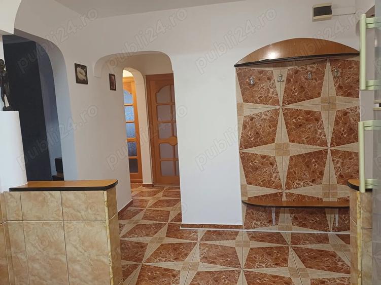 Se vinde apartament cu 3 camere decomandat in Ramnicu Sarat - 4