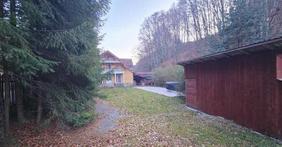 Casa/Pensiune,doua imobile intr-unul singur de vanzare, Valea Bratcu - 6