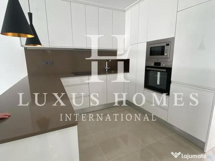 Vila cu terasa pe acoperi?, gradina ?i parcare situata intr-o sta?iune de golf - 2