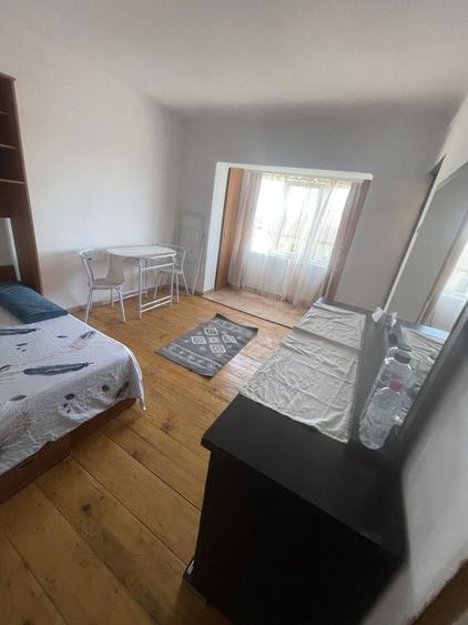 Garsoniera cf 1, etaj 2, str Hidrocentralei - 4