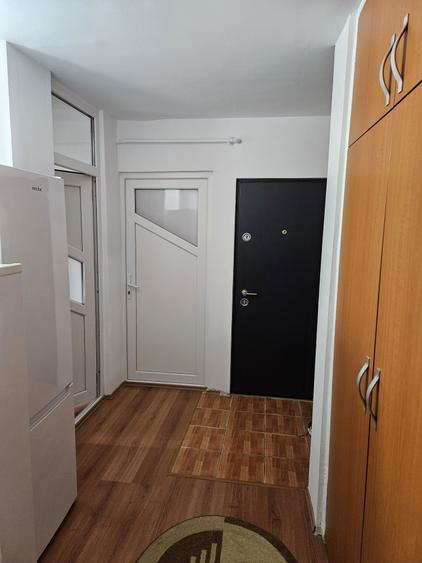 Inchiriez apart 2 camere - 1